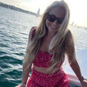 Meet your Posher, Liz